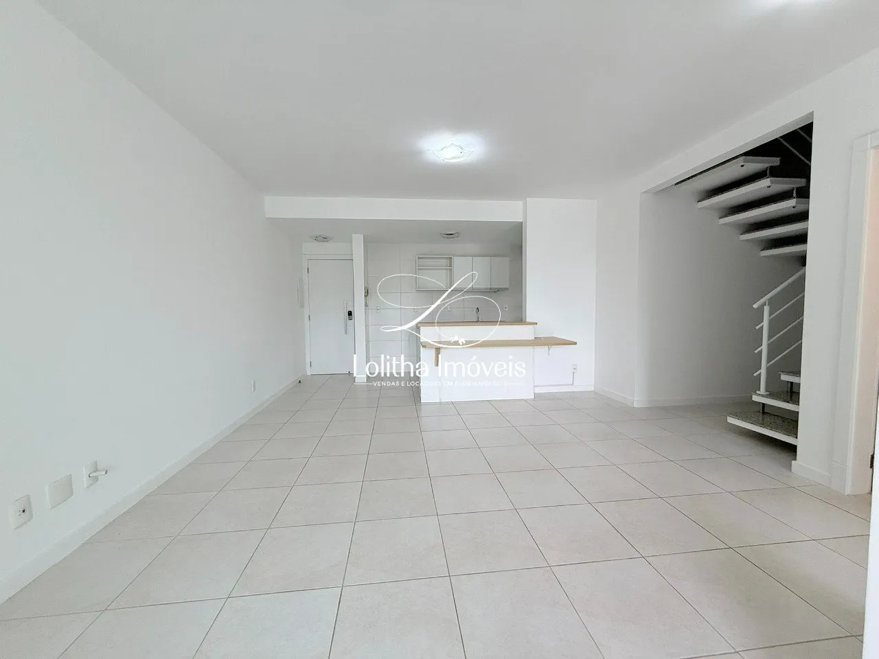 Imagem Cobertura Duplex com 3 suítes e 4 vagas para aluguel- Itacorubi, Florianópolis/SC