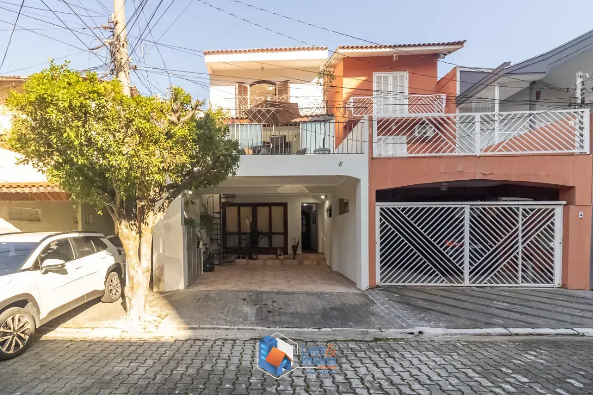 Foto do imóvel Casa no condomínio Parque das Mercês para venda com 5 quartos, sendo 4 suítes, 240m² em Rua Angaturama