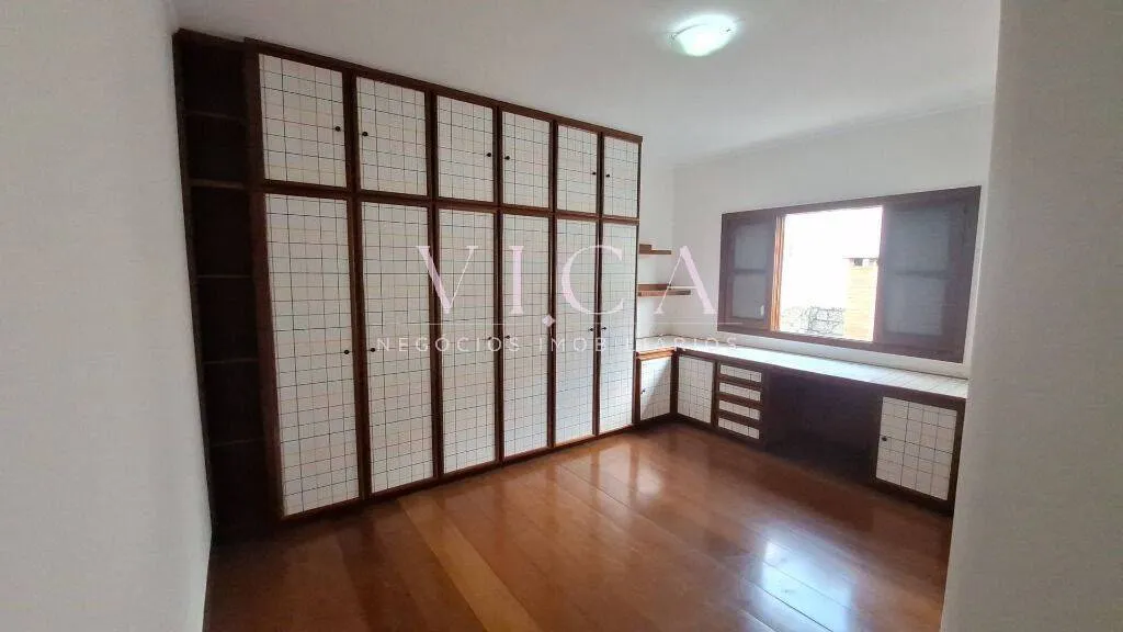 Imagem Casa para aluguel de 417 metros por 15.000, com 4 quartos em Alphaville