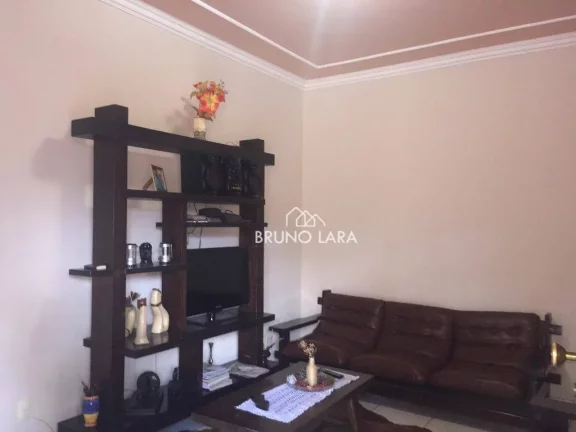 Imagem Casa com 4 dormitórios à venda, 157 m² por R$ 950.000,00 - Três Poderes - Igarapé/MG