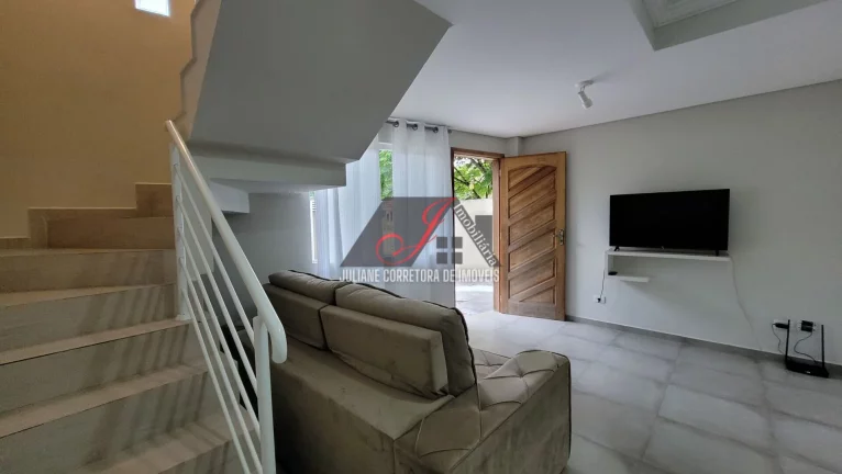 Imagem Sobrado Triplex à venda em Santo Inácio, Curitiba/PR.