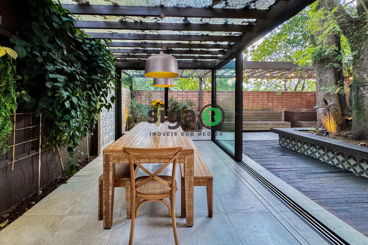 Imagem Casa em Condomínio a venda no Alto da Boa Vista com 5 quartos