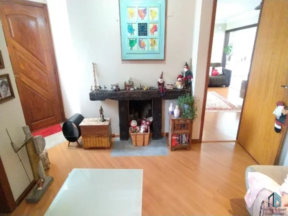 Imagem (Financiamento e estuda permuta) Casa 05 quartos, com terreno grande, no Pilarzinho em Curitiba PR