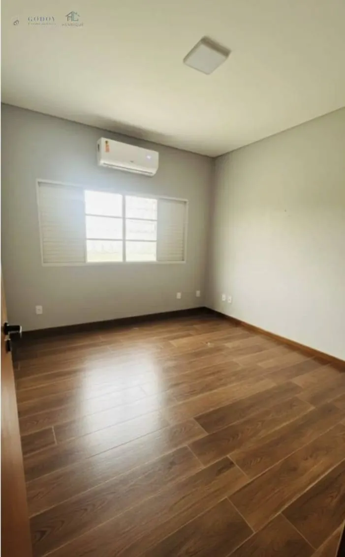 Imagem Casa térrea com Piscina, Área Gourmet e Excelente Espaço Externo