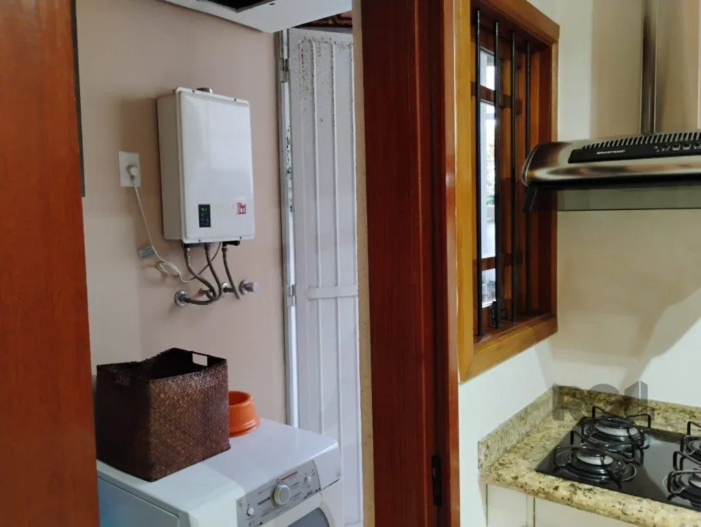 Imagem Casa em condomínio de 166m², 3 suítes 1 vaga do bairro Jardim Isabel