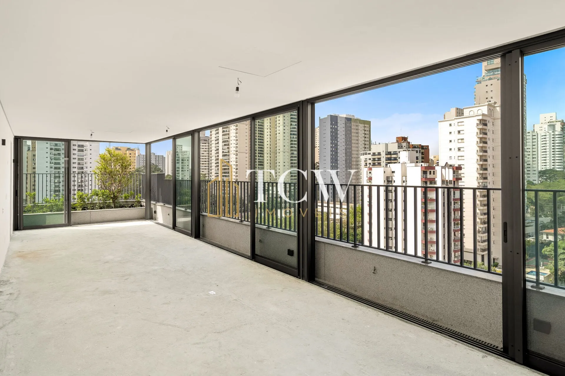 Imagem Cobertura Duplex à Venda no Brooklin | 2 Suítes | 170 m² | Rooftop de 60 m² | 2 Vagas | São Paulo/SP