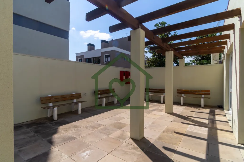 Imagem Apartamento semimobiliado em andar alto no bairro Petrópolis. 
 
Vista panorâmica de todas as jane...