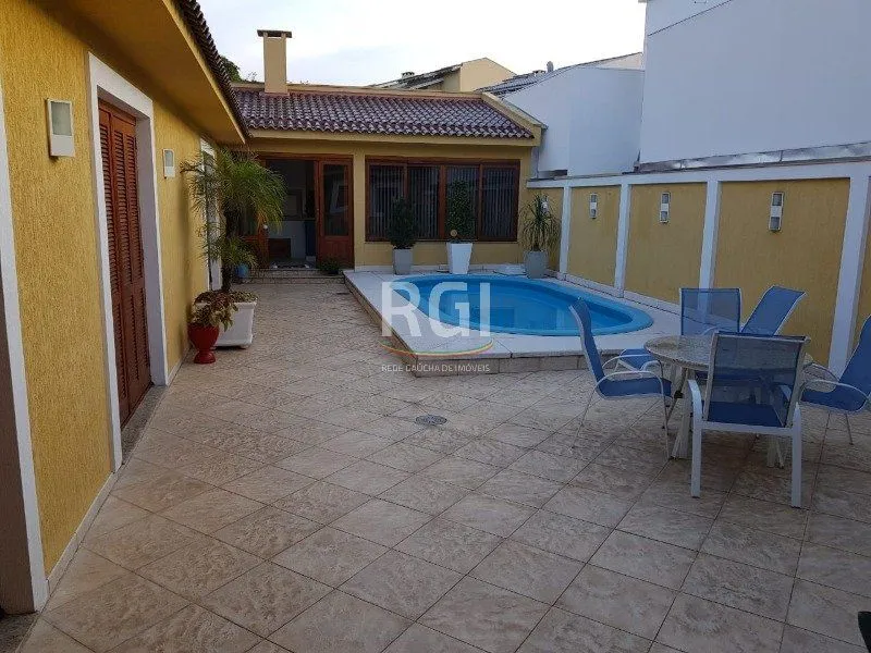 Imagem Casa para Venda - 300m², 3 dormitórios, sendo 1 suites, 4 vagas - Ipanema