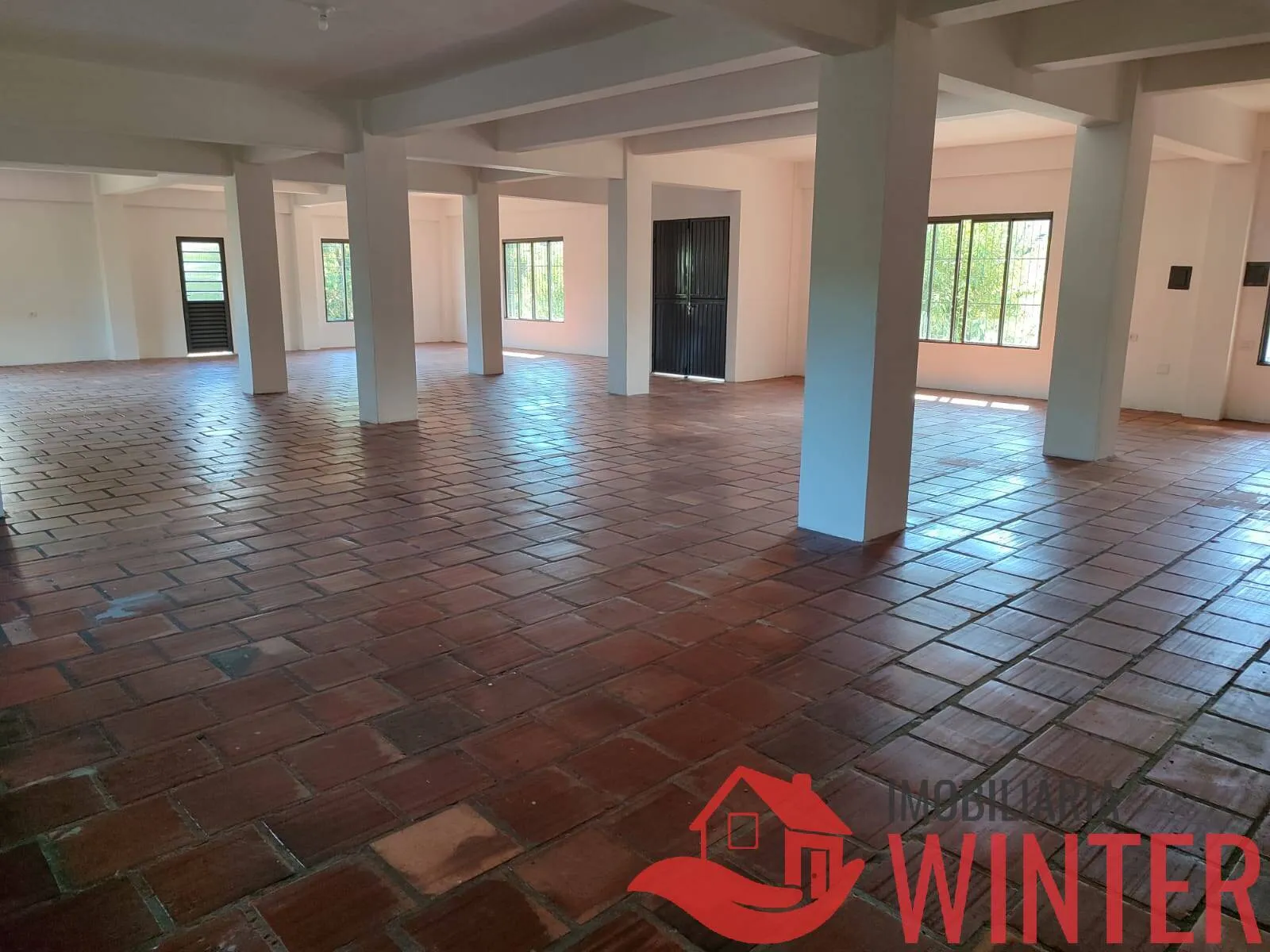Imagem Sala comercial de 320,00m² no bairro Vila Rica, Feliz.
