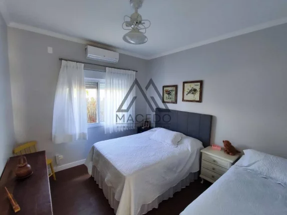 Imagem Casa Espetacular com 4 suítes Ninho Verde 1 - Encante-se com seu novo lar