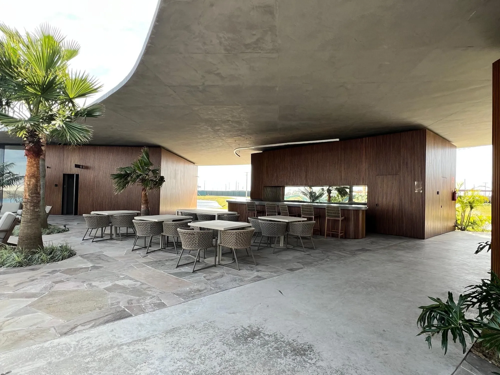 Imagem Lote molhado a venda no condomínio Zen Resort Concept.