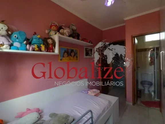 Imagem Casa com 100m², 2 dormitórios à venda no bairro do Marapé por R$540.000,00.