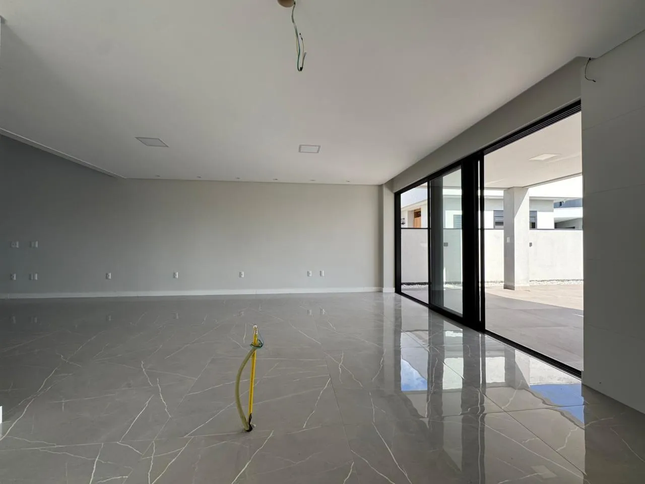 Imagem Casa à venda com 265m2 por R$ 3.165.000,00