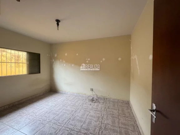 Casa de 3 dormitórios à venda no bairro Fabrício em Uberaba