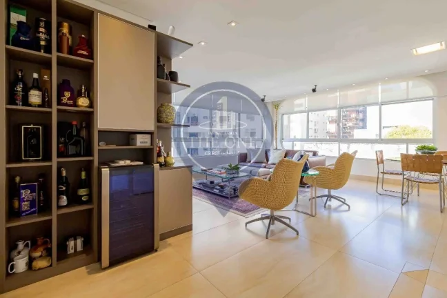 Imagem Apartamento à venda no Itaim Bibi, São Paulo-SP: 2 quartos, 2 suítes, 4 banheiros, 1 vaga, 150m² de área.
