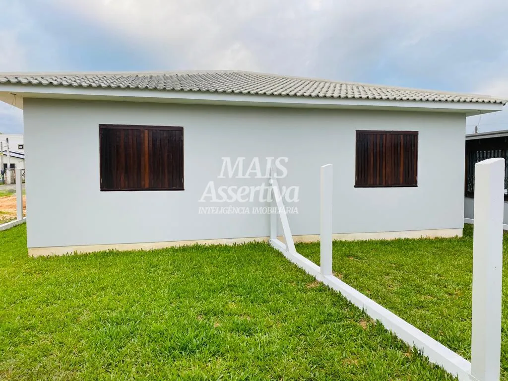 Imagem Casa para Venda em Arroio Do Sal / RS no bairro Centro