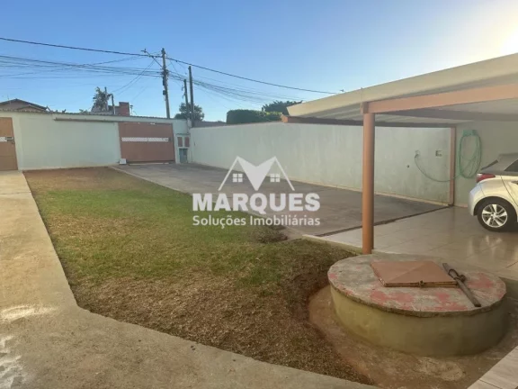 Imagem Imóvel c/ 2 casas em terreno de 435m2