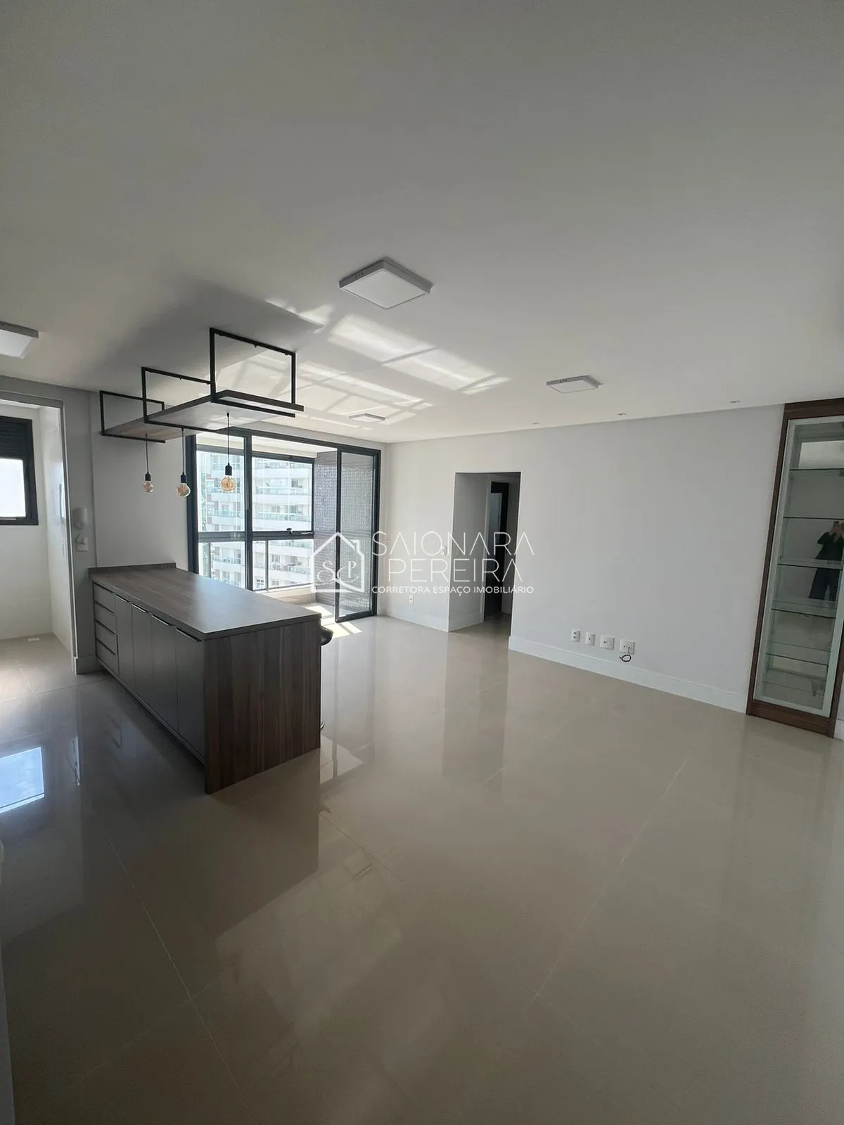Imagem Apartamento de 3 dormitórios novo semi mobiliado.