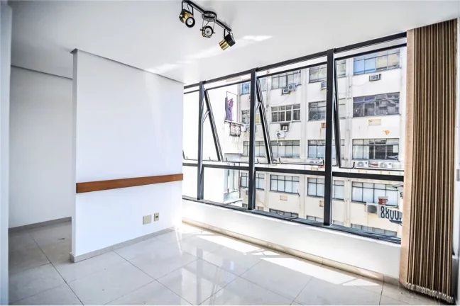 Foto do imóvel Sala para venda em Porto Alegre