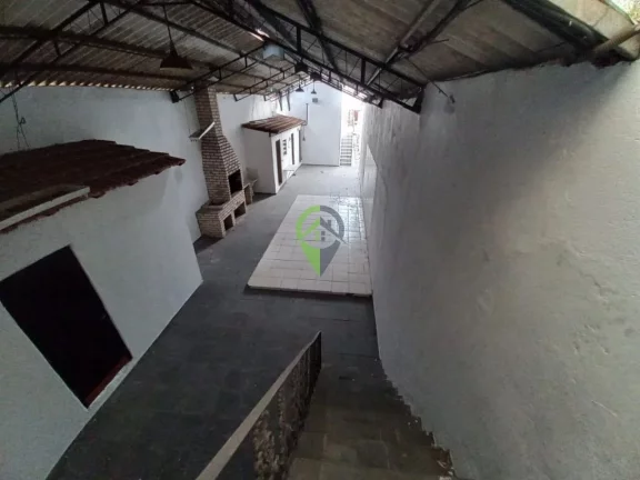 Imagem Pavilhão/Galpão à venda em Santos/SP