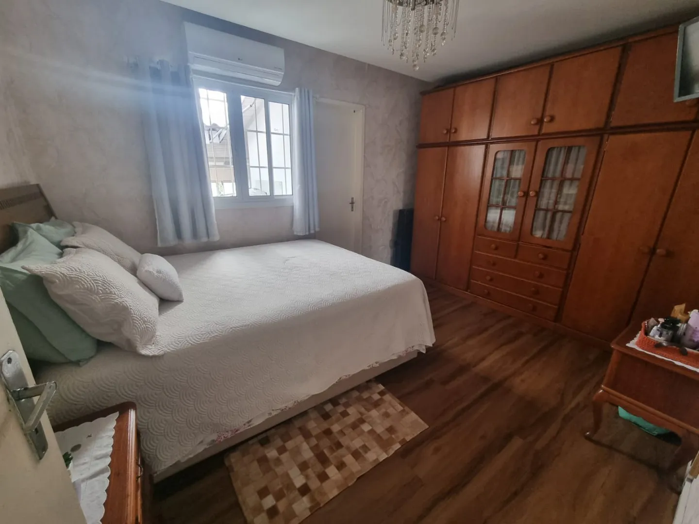 Imagem Casa a venda com 100m2 no bairro Krahe em Viamão
