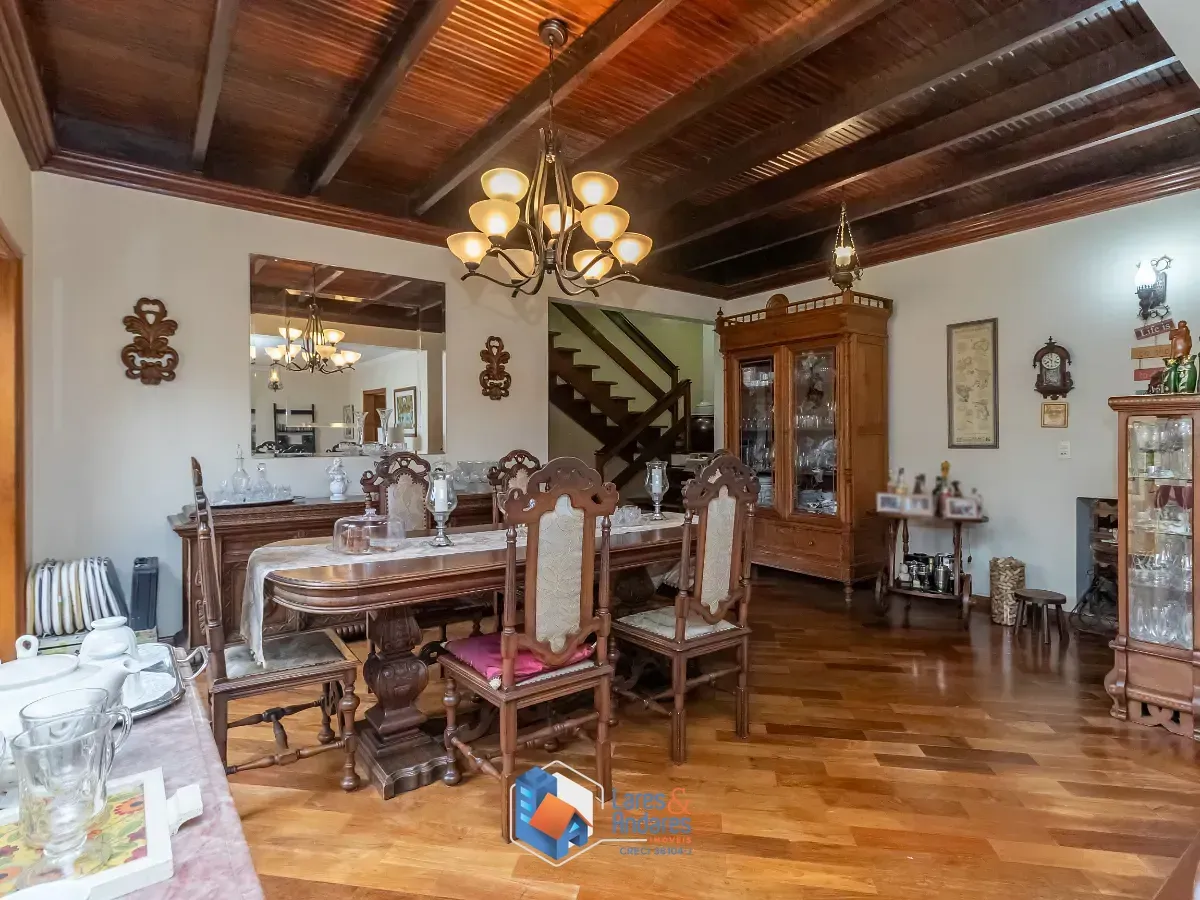 Imagem Casa no condomínio Chácara Vale do Rio Cotia para venda com 4 quartos, sendo 1 suíte, 336m²