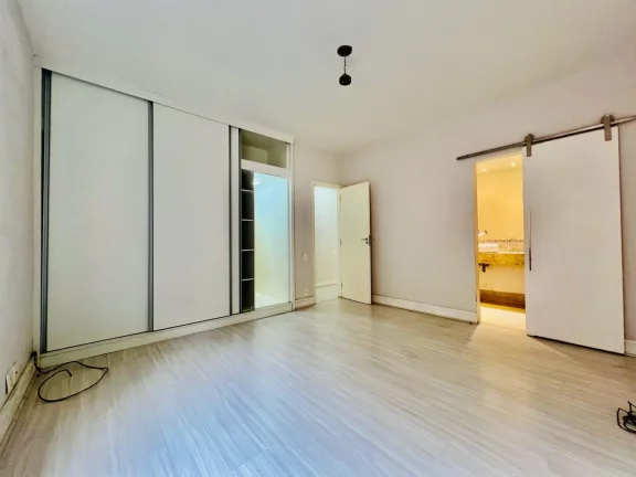 Imagem Casa para Venda em Teresópolis, Agriões, 5 dormitórios, 2 suítes, 3 banheiros, 2 vagas