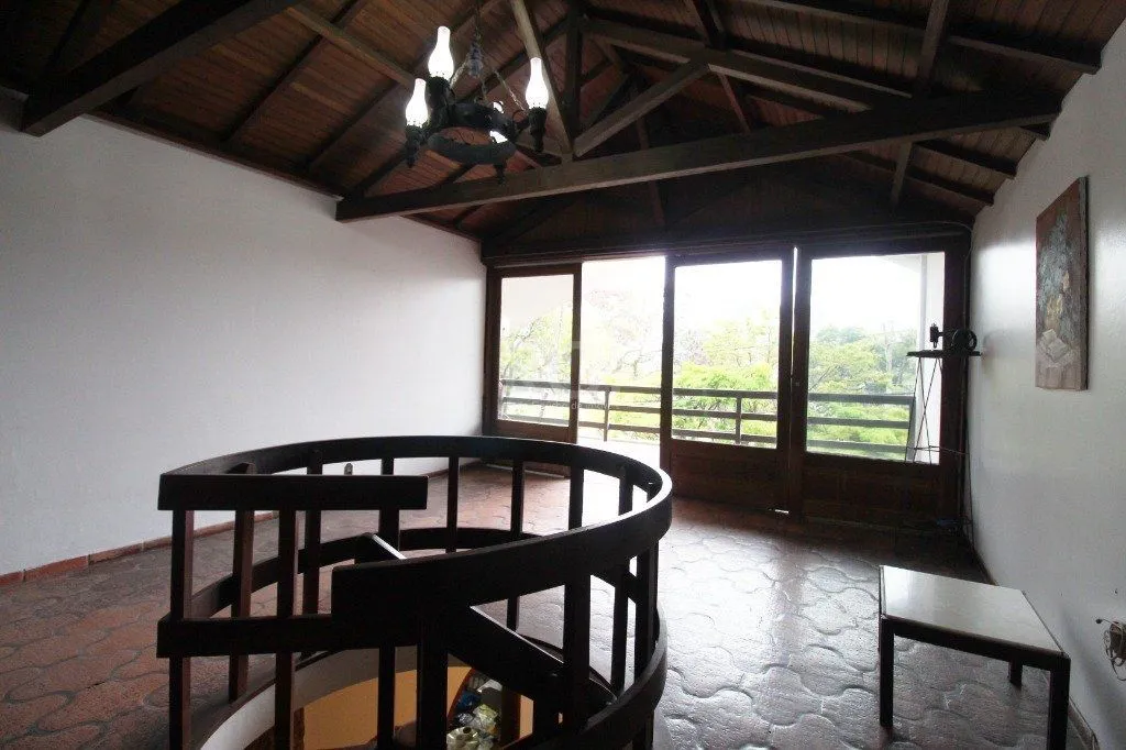 Imagem Casa para Venda - 406.36m², 6 dormitórios, sendo 6 suites, 2 vagas - Chácara das Pedras