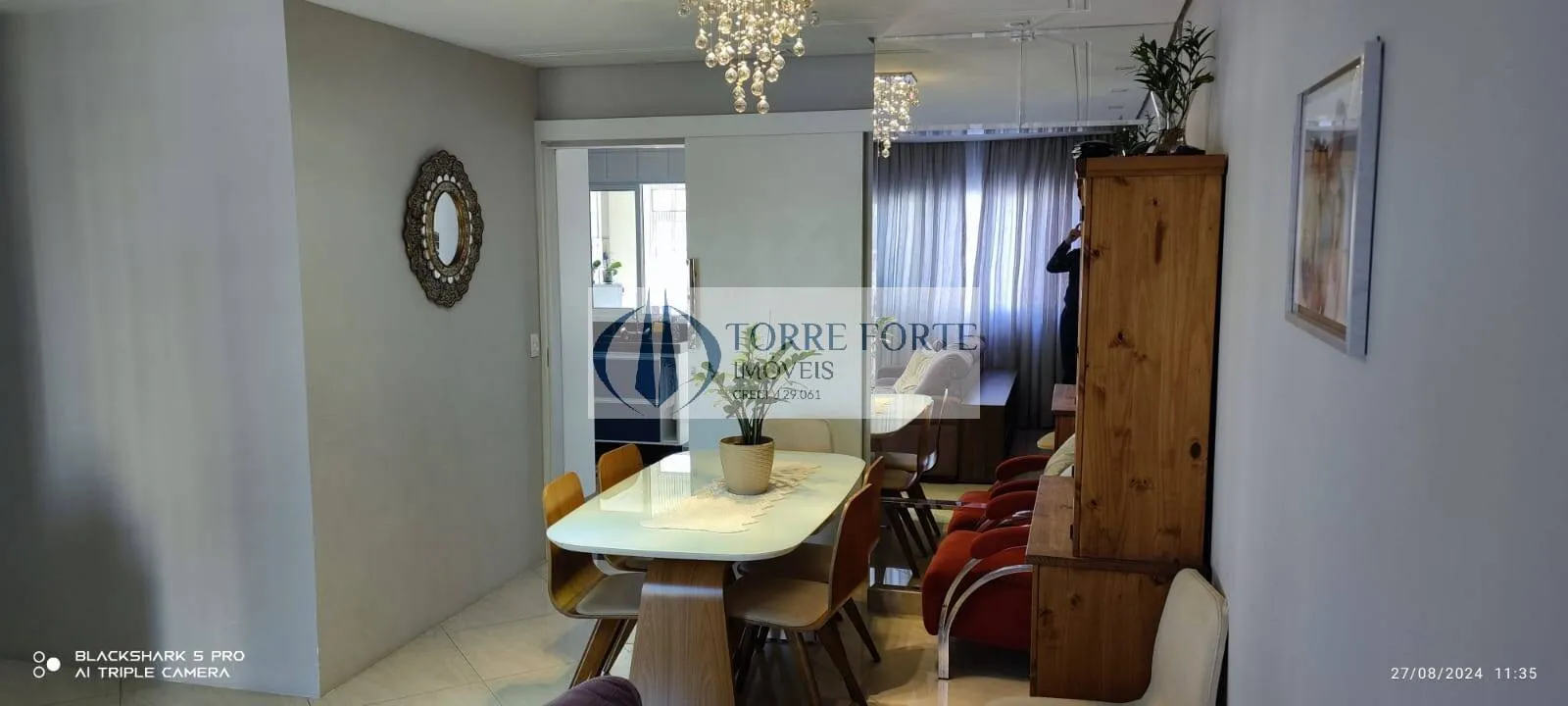 Imagem Apartamento com 4 dormitórios, 1 suíte , 2 vagas de garagem, Vila América