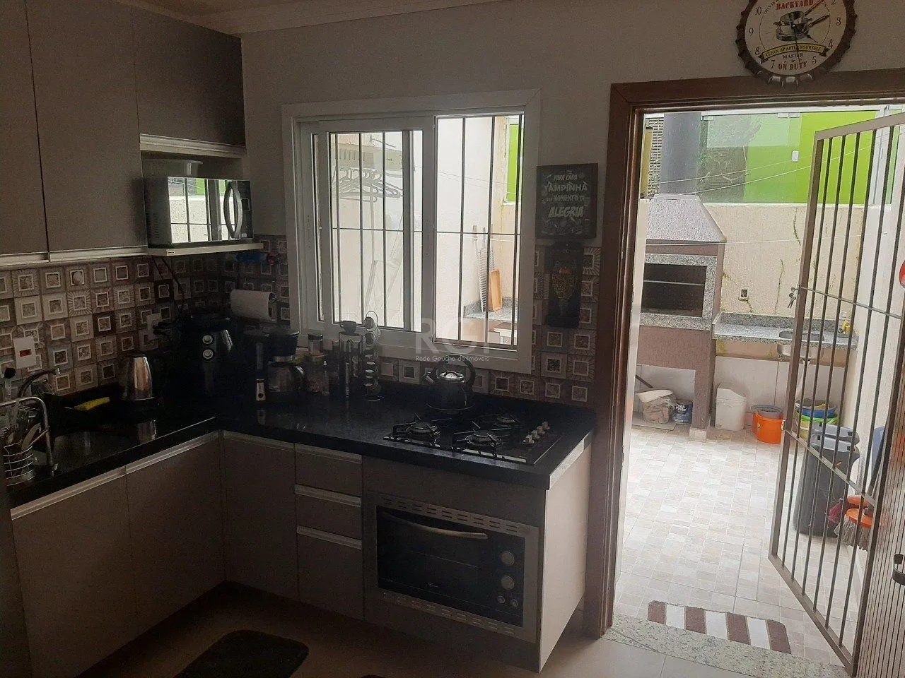 Imagem Casa com 2 quartos, 2 suítes, varanda, vaga, no bairro Aberta dos Morros, Poa/RS