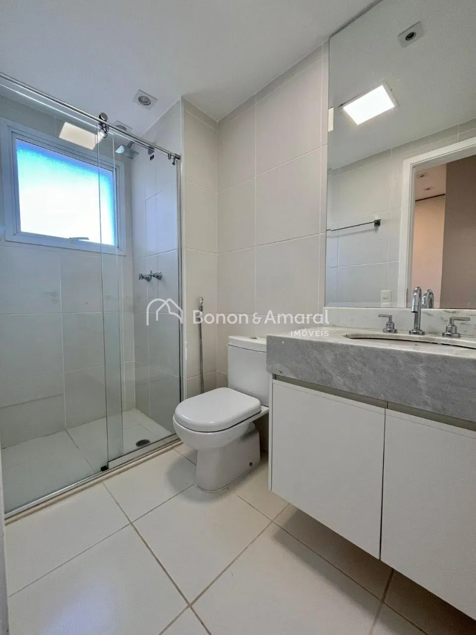 Imagem "Luxuoso Apartamento no Taquaral: Sofisticação, Conforto e Exclusividade"