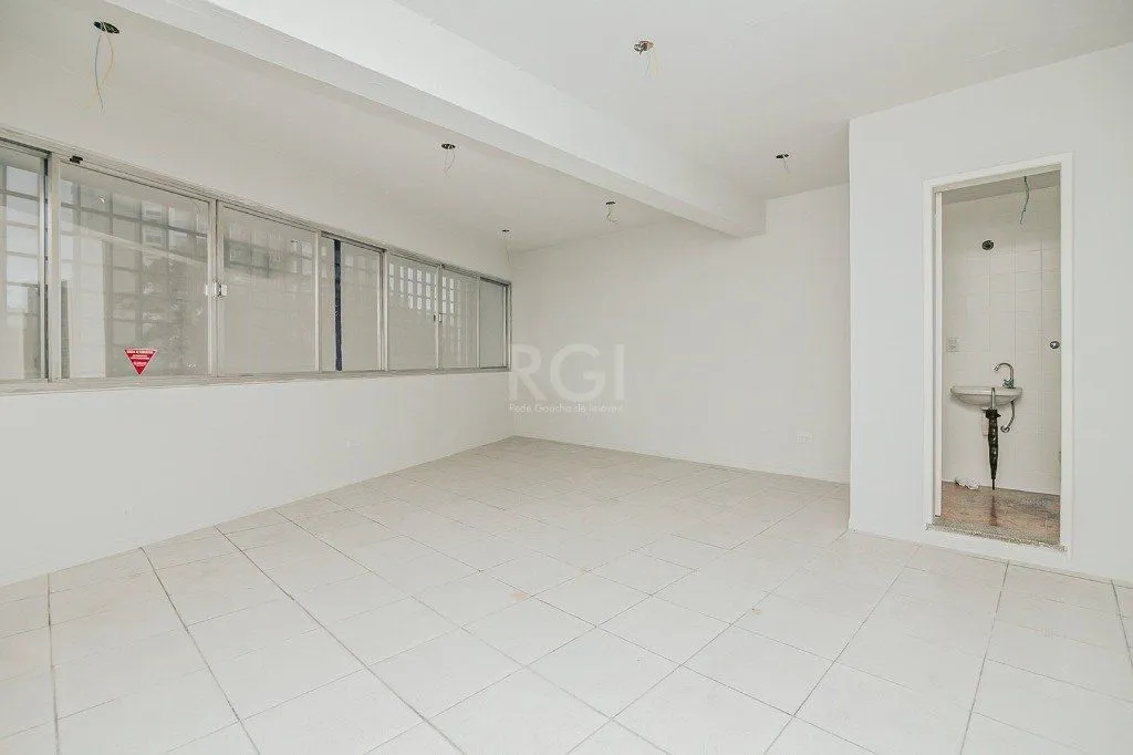 Imagem Predio para Venda - 241.18m², 0 dormitórios, Petrópolis