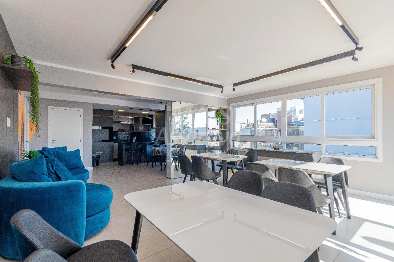 Imagem Ótimo apartamento mobiliado e decorado à venda em Porto Alegre/RS