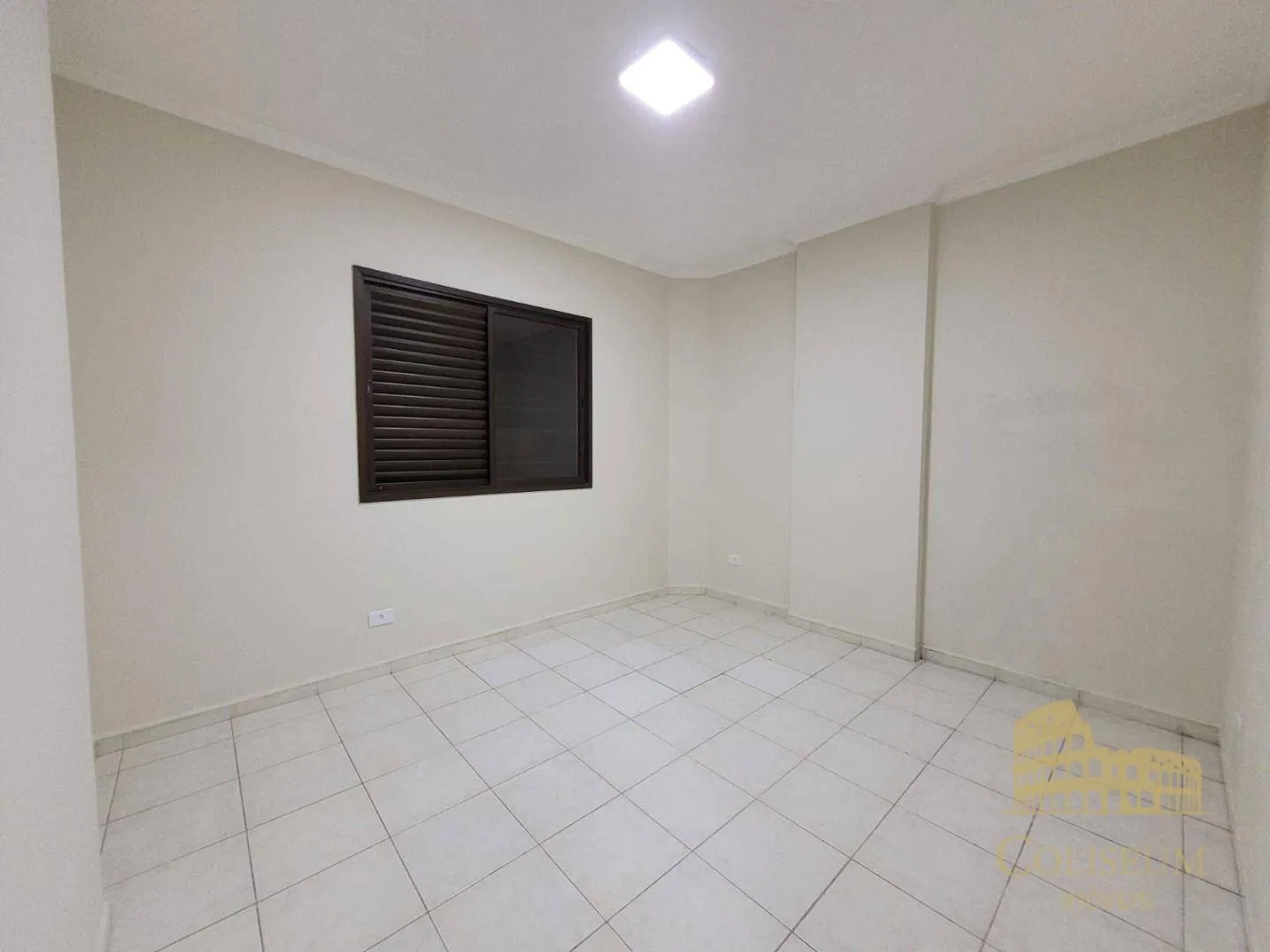 Imagem Apartamento com 2 dormitórios à venda, 83 m² por R$ 430.000,00 - Vila Assunção - Praia Grande/SP