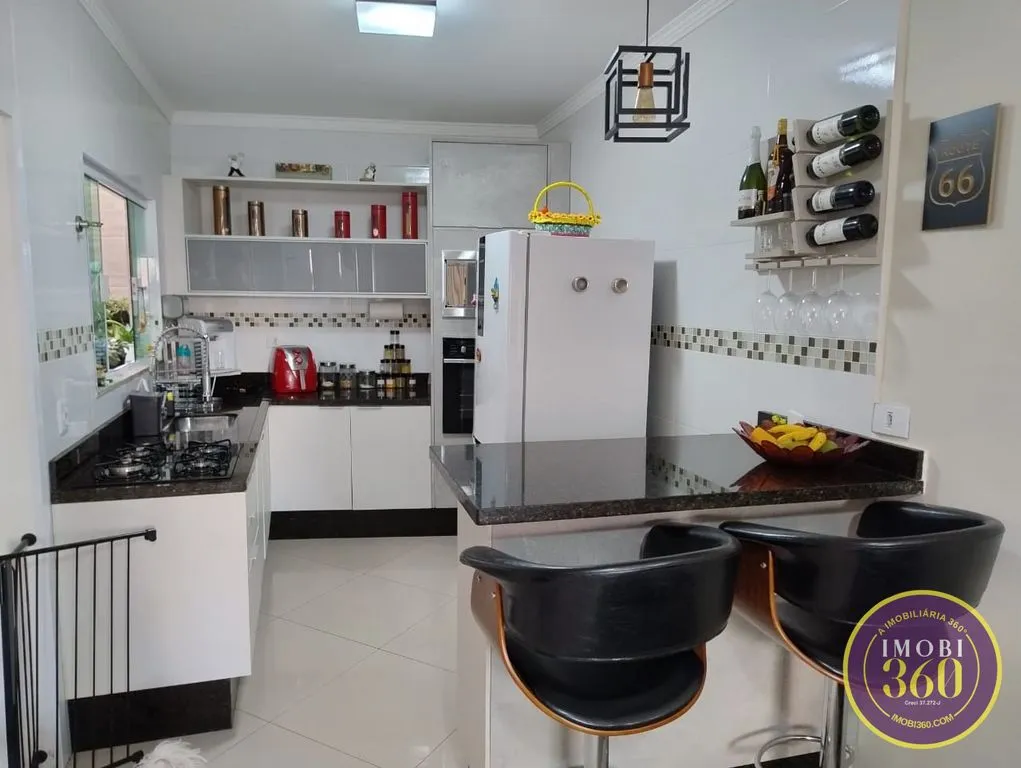 Imagem CASA EM CONDOMINIO FECHADO VILA RÉ - SP.