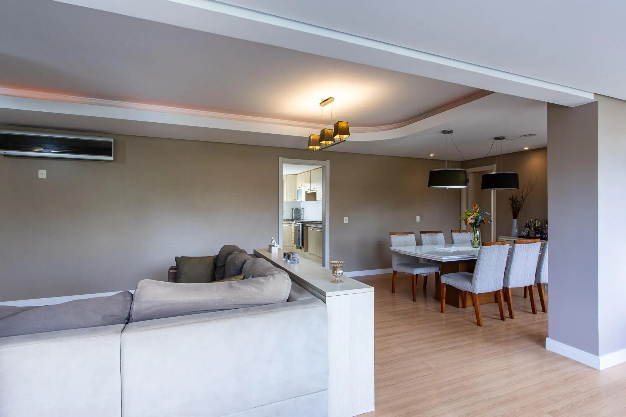Imagem Apartamento 3 quartos, 139,64m² privativos, 2 vagas - Bairro Menino Deus