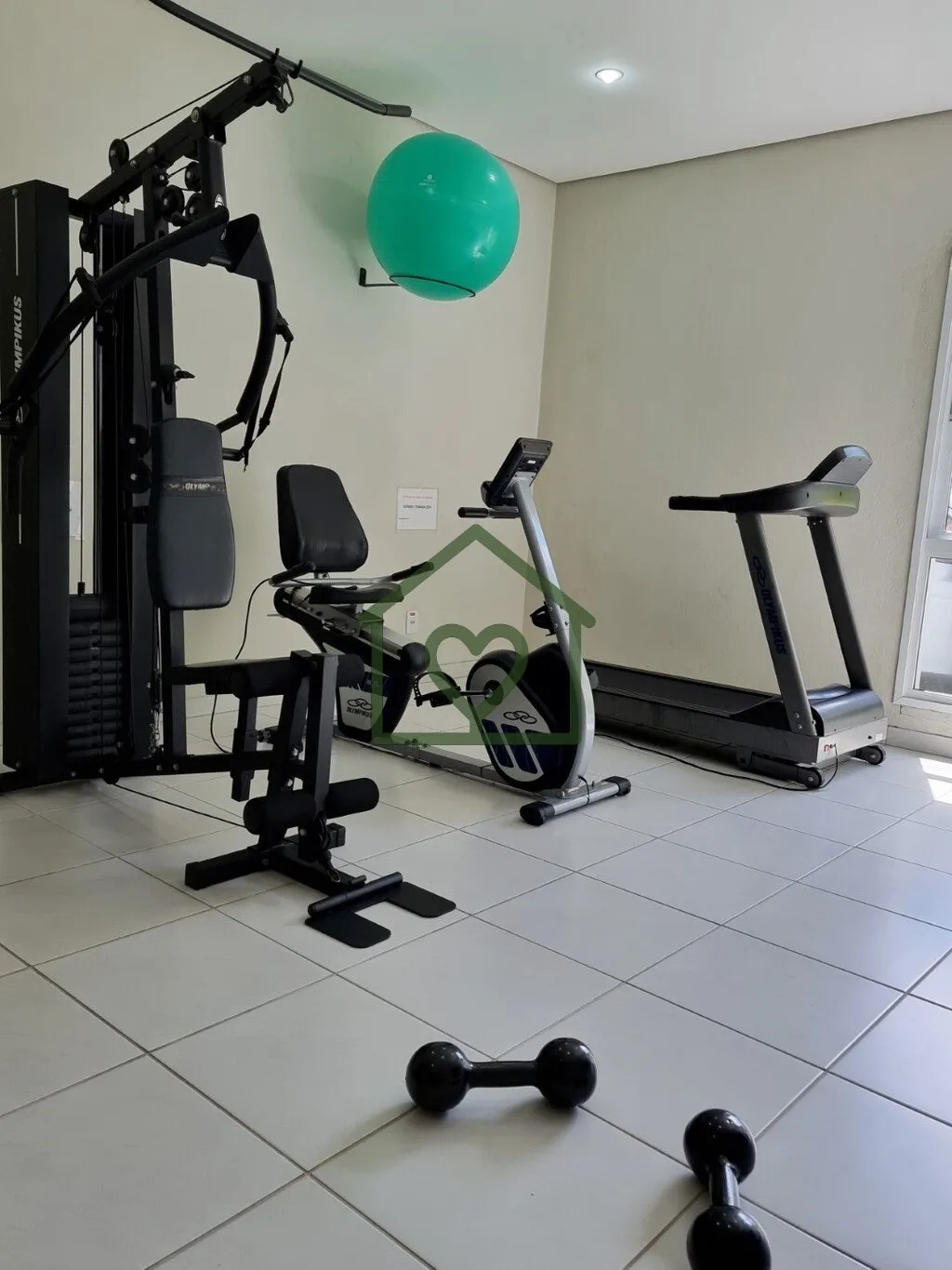 Imagem Astir vende na Av. Bento Gonçalves, apto 3D com vaga, pronto para morar, em andar alto, 2 banheiros...