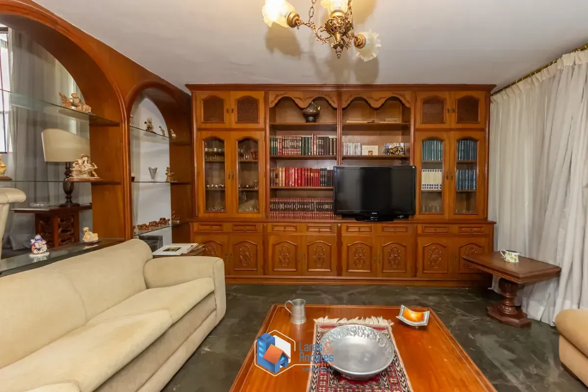 Imagem Casa para venda em Campo Belo com 5 quartos, sendo 4 suítes, 369m²