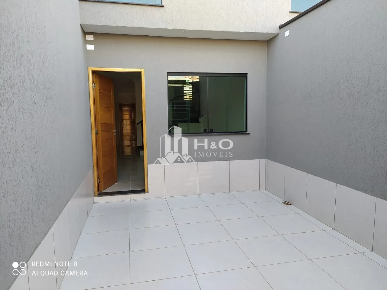 Imagem Sobrado Frontal à Venda - Vila Talarico - 2 Suítes confortáveis !
