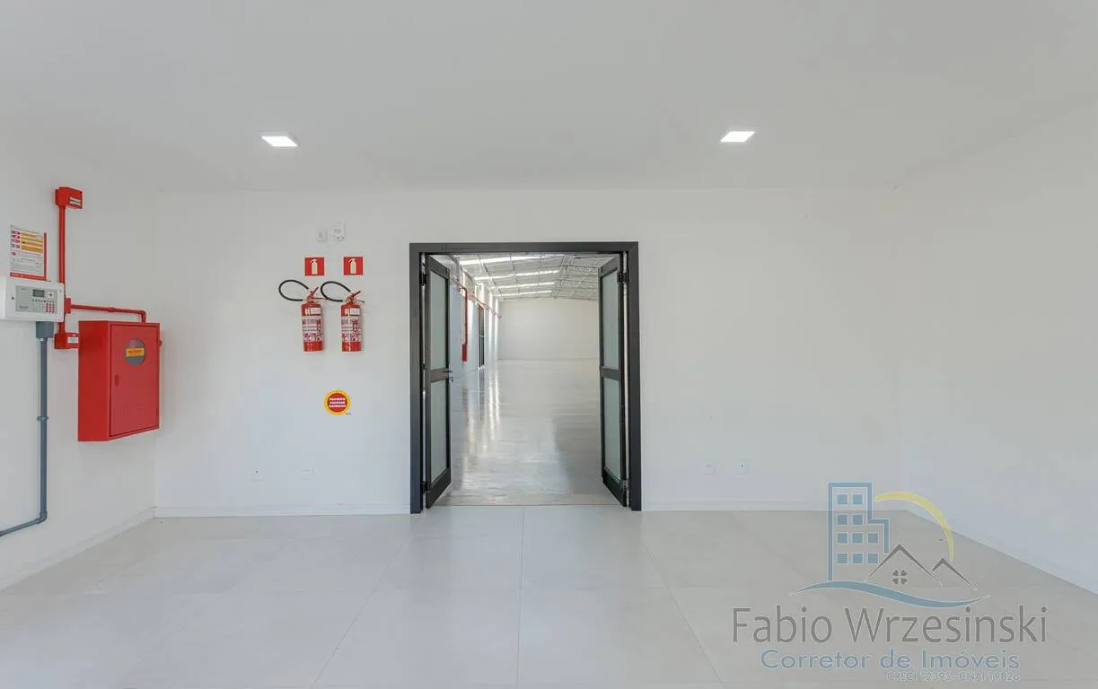 Imagem Galpão Comercial para Locação no Bairro Santa Catarina | + escritorio