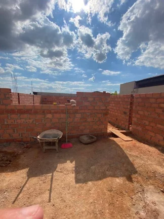 Imagem Casa em Construção- esquina