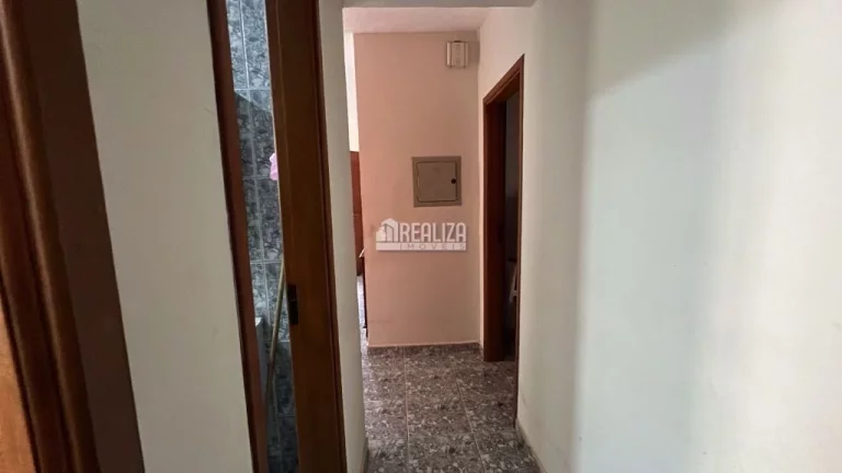 Imagem Casa de 3 dormitórios no bairro Vila Celeste, em Uberaba - Imperdível!