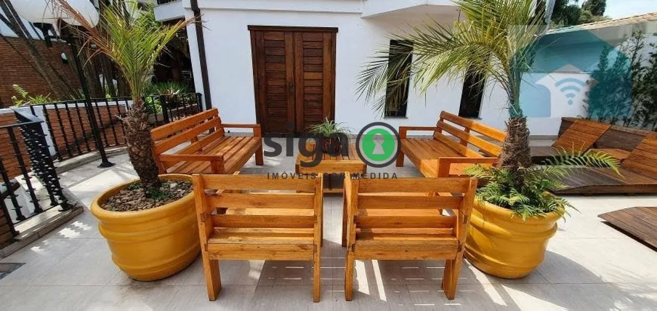 Imagem CASA À VENDA NO MORUMBI COM 5 SUÍTES, PISCINA E 5 VAGAS