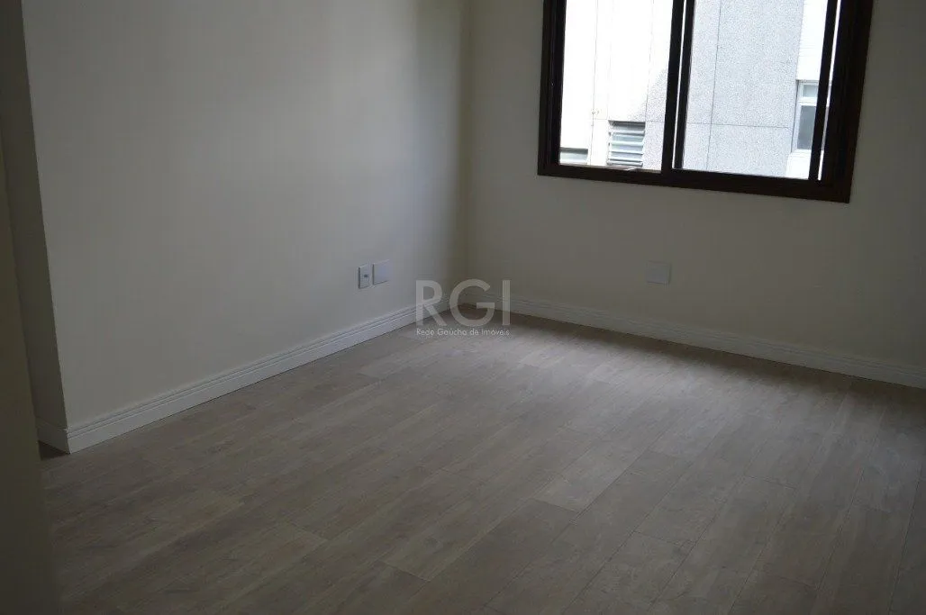Imagem Apartamento 2 dormitórios com box duplo próximo ao Zaffari da Cabral