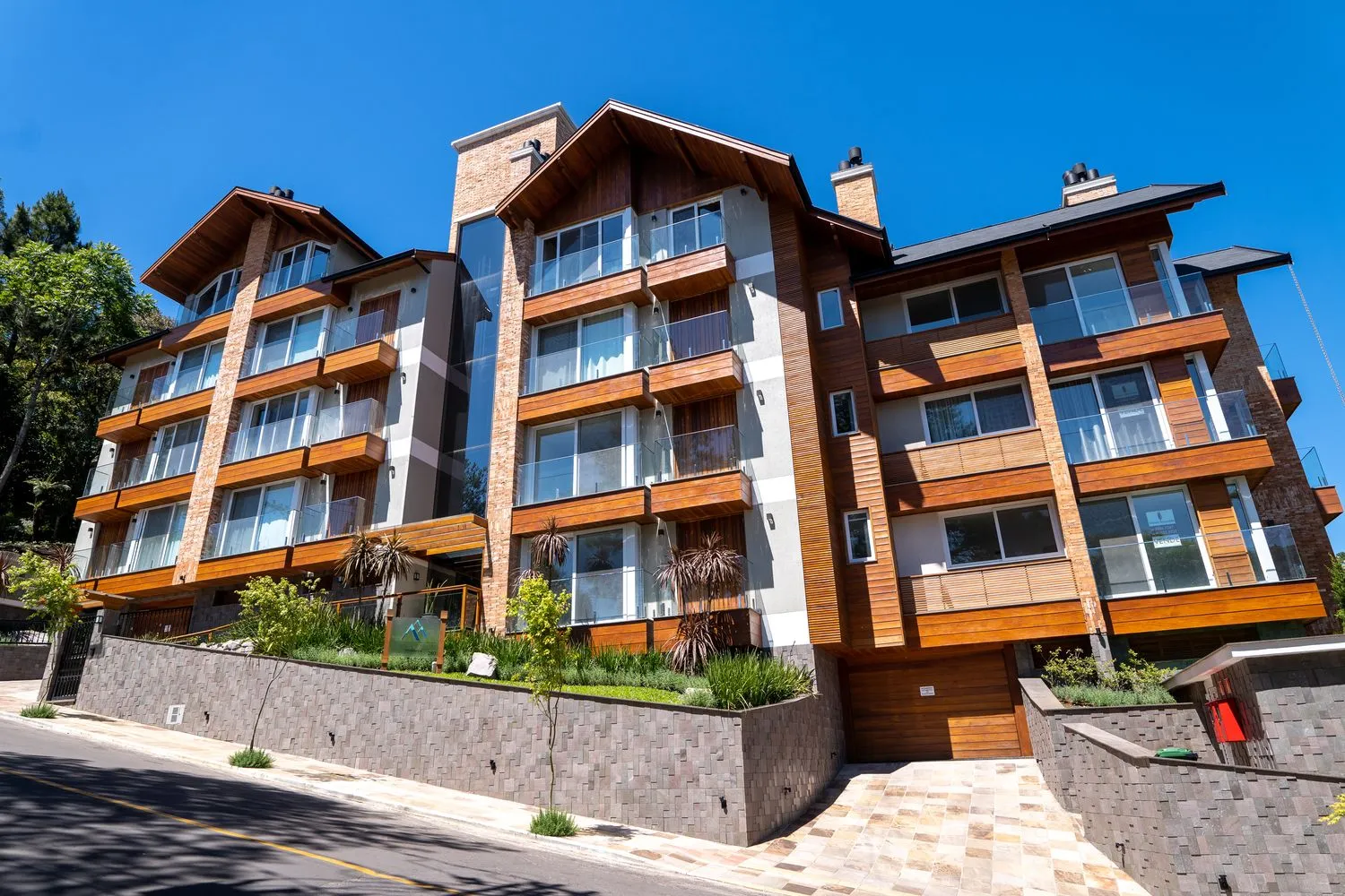 Imagem Apartamento à venda em Gramado, Planalto, com 2 quartos, 72m2