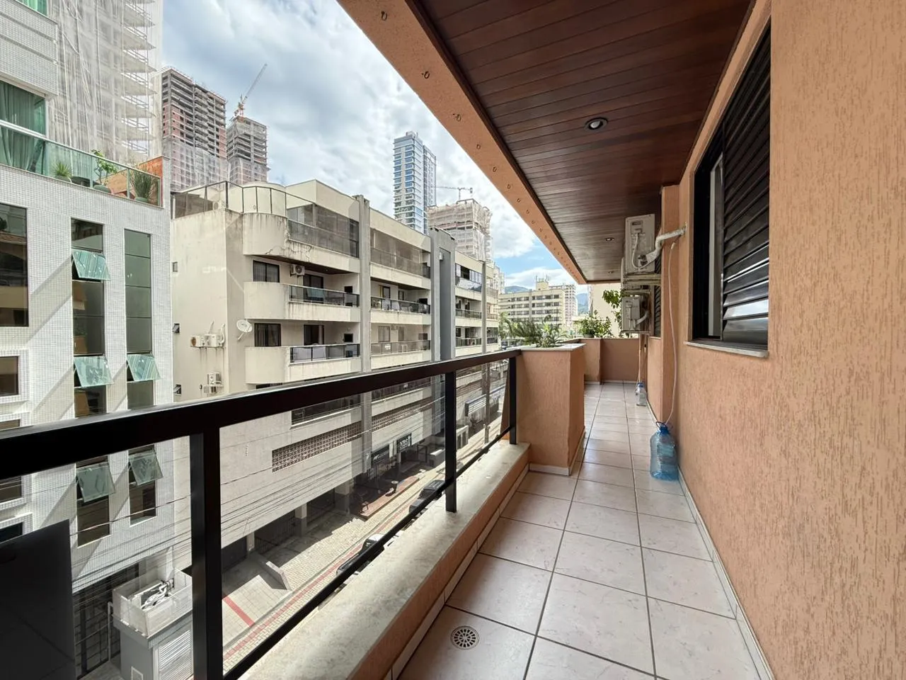 Imagem Apartamento com vista para o mar à venda com 120m2 por R$ 1.600.000,00
