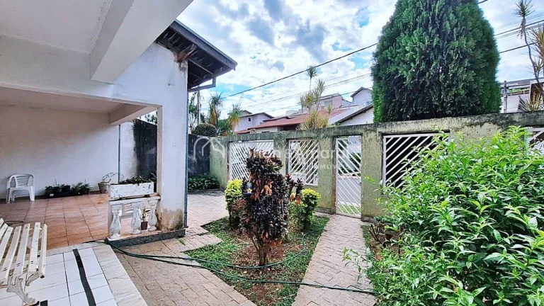Imagem Casa a venda no Parque Alto Taquaral em Campinas!

Casa localizada no Bolsão de segurança do Alto ...