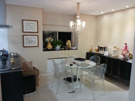 Foto do imóvel Apartamento amplo e bem localizado com três quartos varanda a venda no Caminho das Árvores