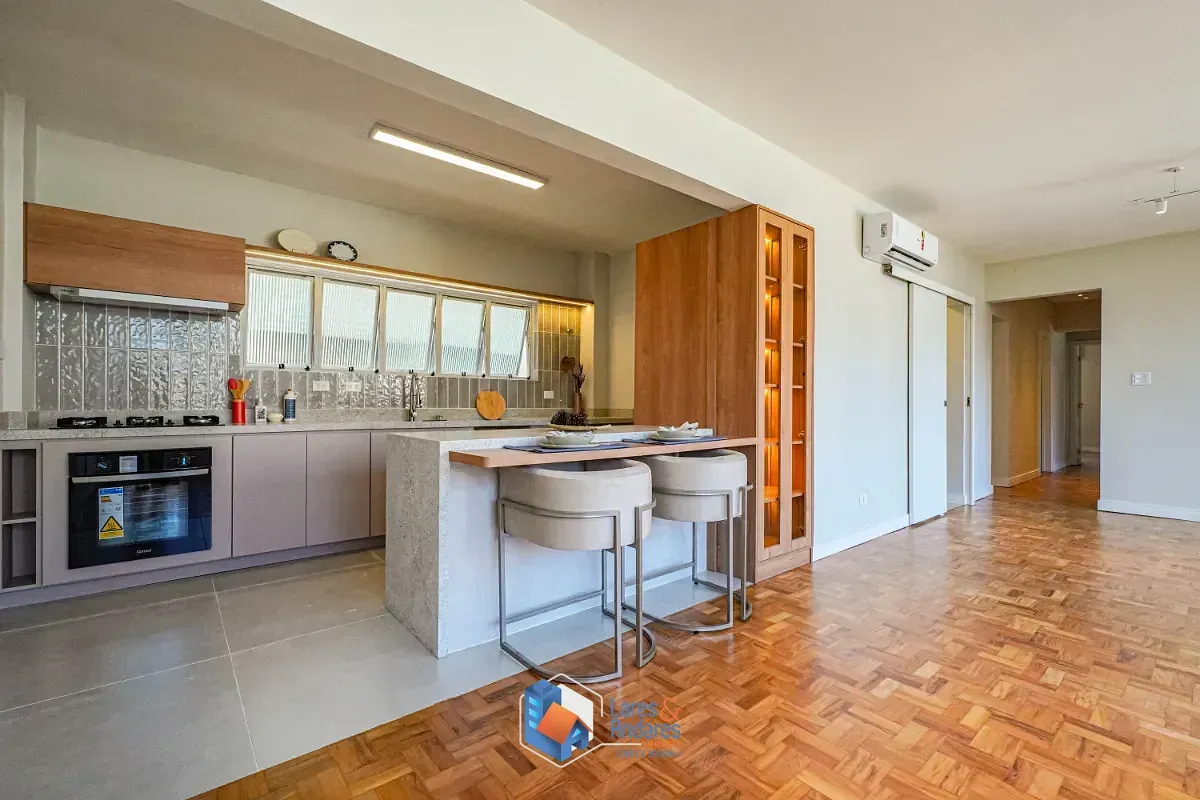 Foto do imóvel Apartamento para venda em Bela Vista com 4 quartos, sendo 1 suíte, 145m² em Rua Doutor Fausto Ferraz