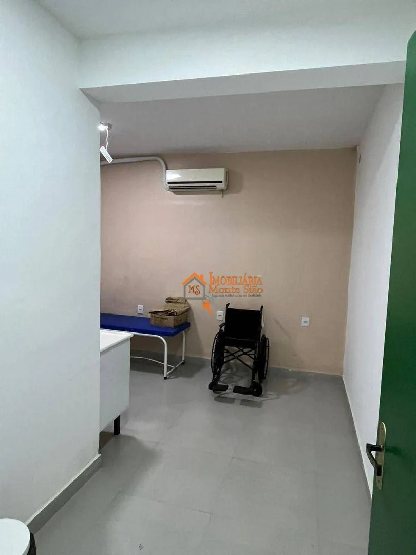 Imagem Casa com 3 dormitórios, 250 m² - venda por R$ 1.300.000,00 ou aluguel por R$ 12.250,00/mês - Jardim Presidente Dutra - Guarulhos/SP